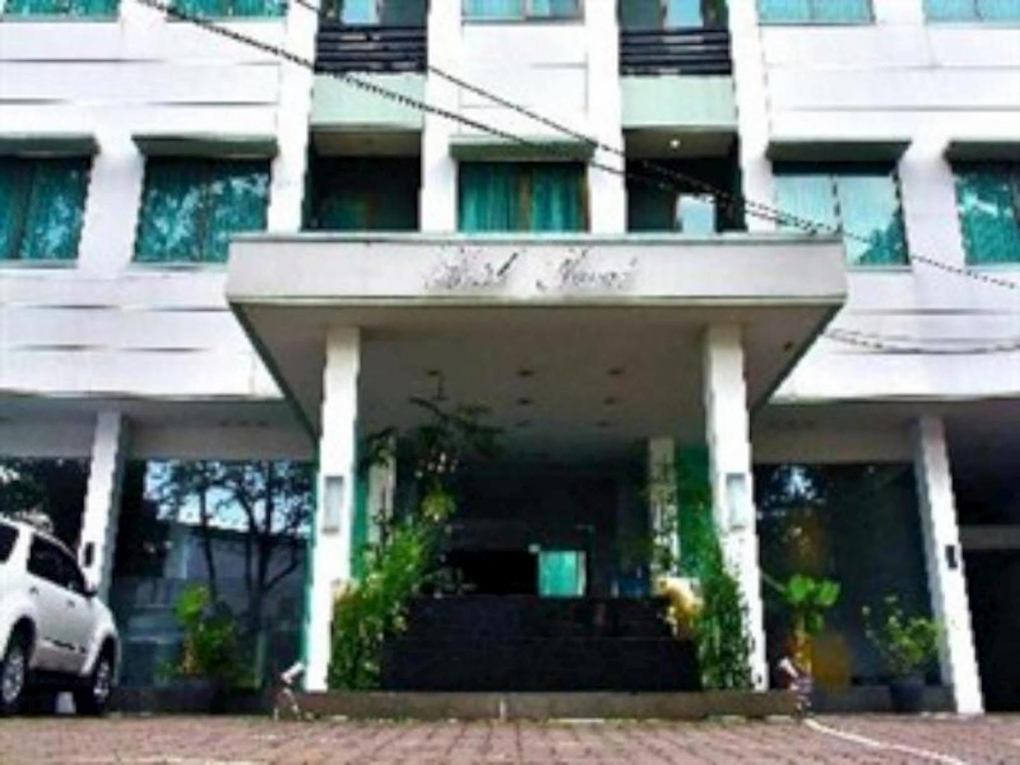 Hotel Naval Bandung Exteriör bild